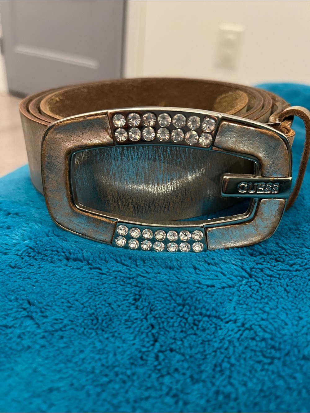 Vintage GUESS Silver-Tone Leather Belt with Crystal Embellished Buckle